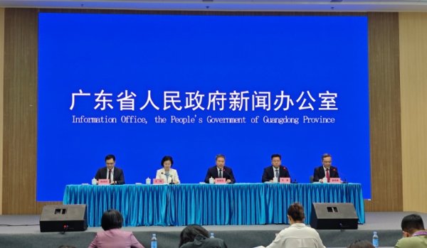 台面优配 明确3年15项任务清单，民航局、国铁集团共同推动空铁联运高质量发展