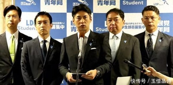 兴盛网  无视中方警告，70多名日政客组团窜台，王毅的表态让台当局破防