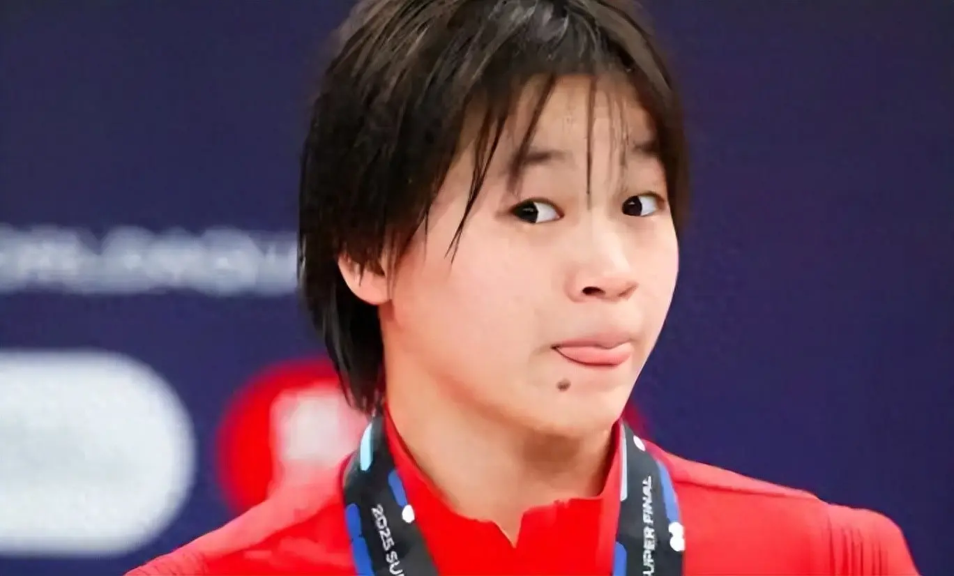 豪泰配资 全红婵用6字硬刚质疑，王楚钦表情包暗藏态度，伤痛背后是委屈！