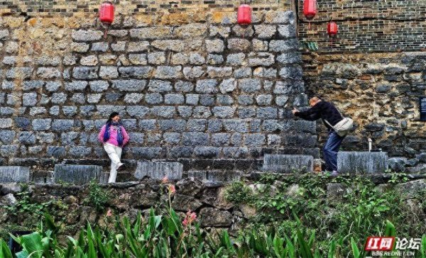 恒信策略 跟着网友游广西丨黄姚古镇：一半诗意，一半烟火